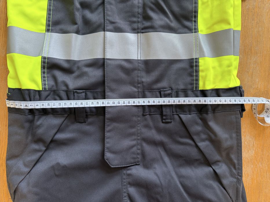 Nowy kombinezon roboczy Helly Hansen Alna 2.0 – Hi Vis