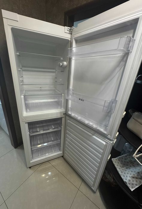Холодильник Whirlpool