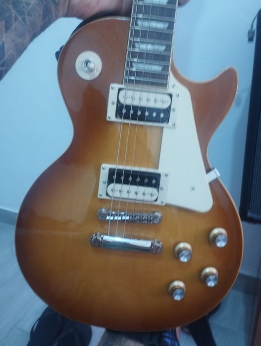 Guitarra ephiphone led Paul clássic e amplificador Peavey vyper 75 wat