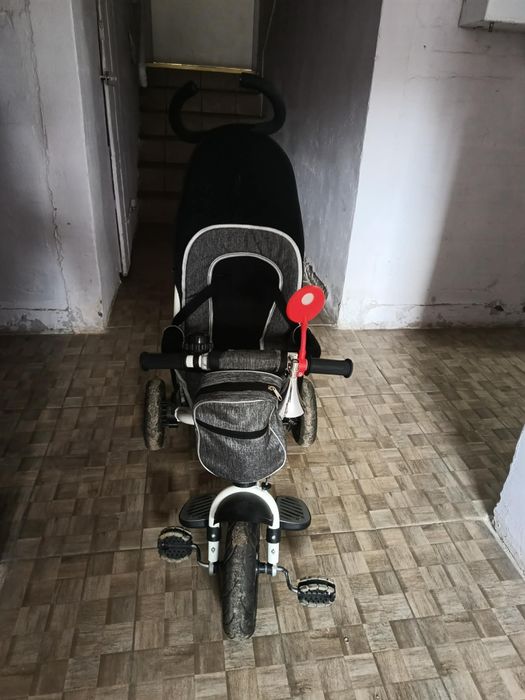 Rowerek trójkołowy dla chłopca