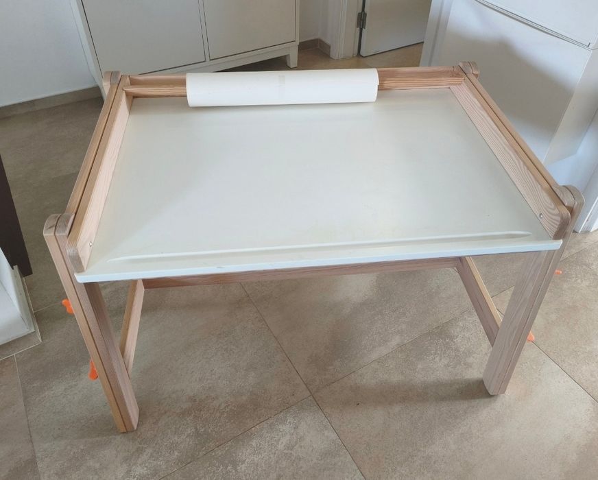 FLISAT Secretária p/criança da IKEA