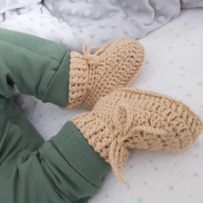 Buciki habdmade na wiosnę dla niemowlaka