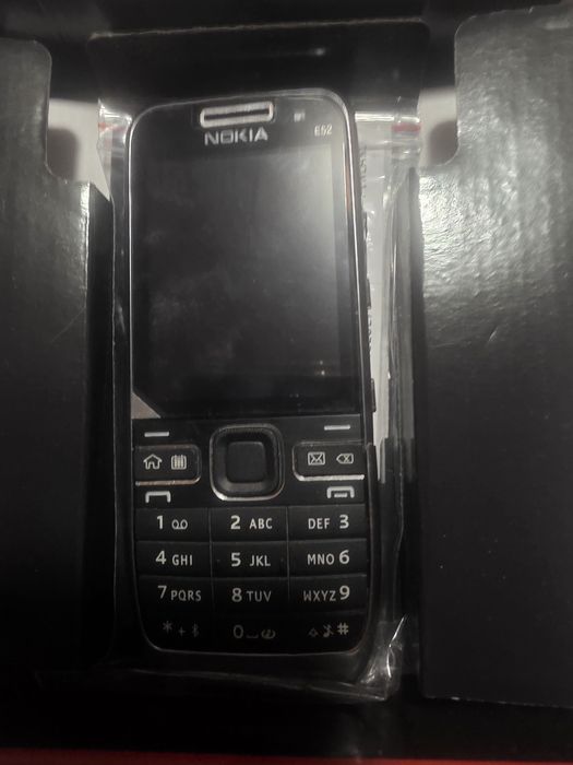 Nokia model e 52