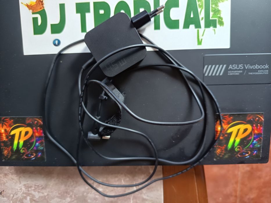 PC Portátil Asus Vivobook E1504FA-R57ALHDPB2