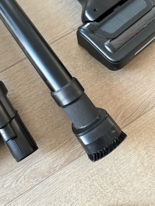 Odkurzacz X-Force Flex - zestaw z akcesoriami