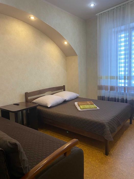 Сдам посуточно 1-комнатную квартиру в Центре, рядом сквер Стрелка