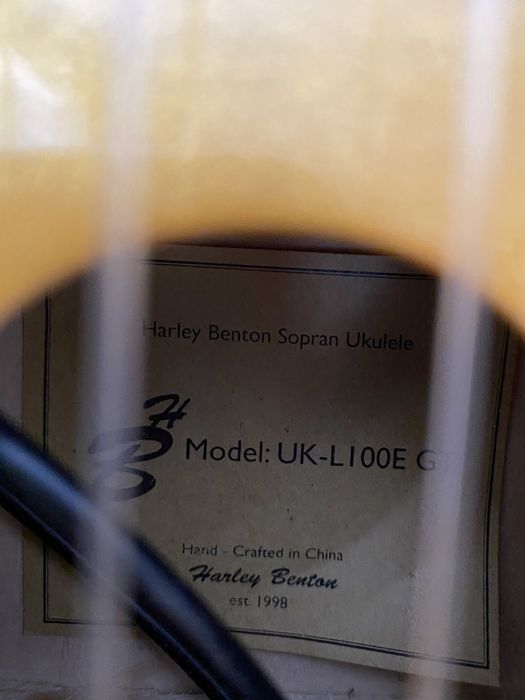 Ukulele Harley Benton elektroakustyczne