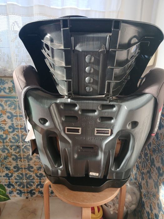 Cadeira criança para automóvel