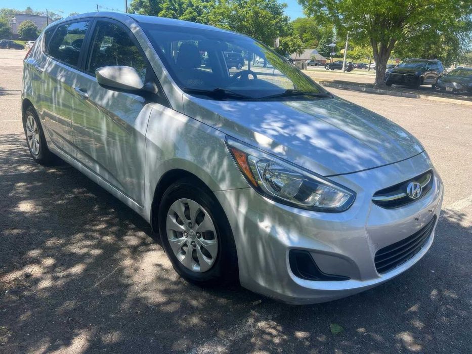 Hyundai Accent Sport      2015