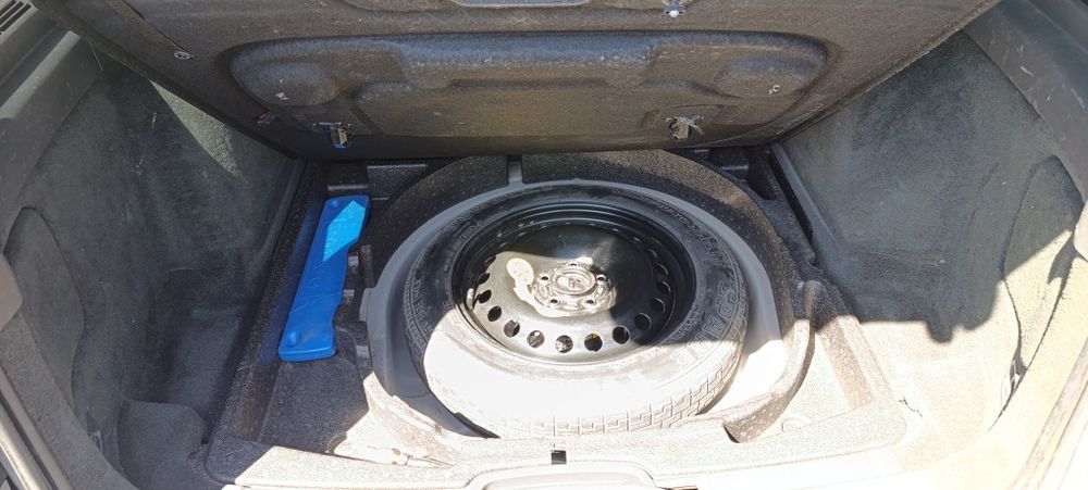 Volvo v50 2009г 1.6 д