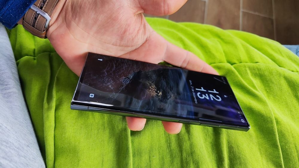 S23 ultra 8/256gb top