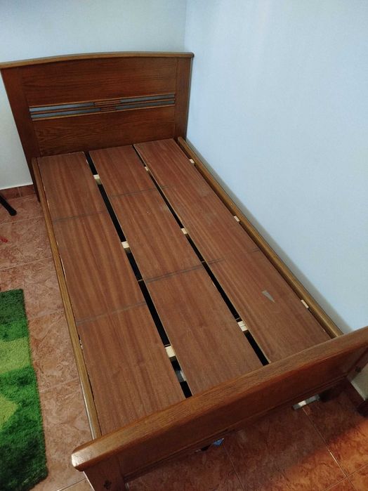 Cama de solteiro64586359731841121