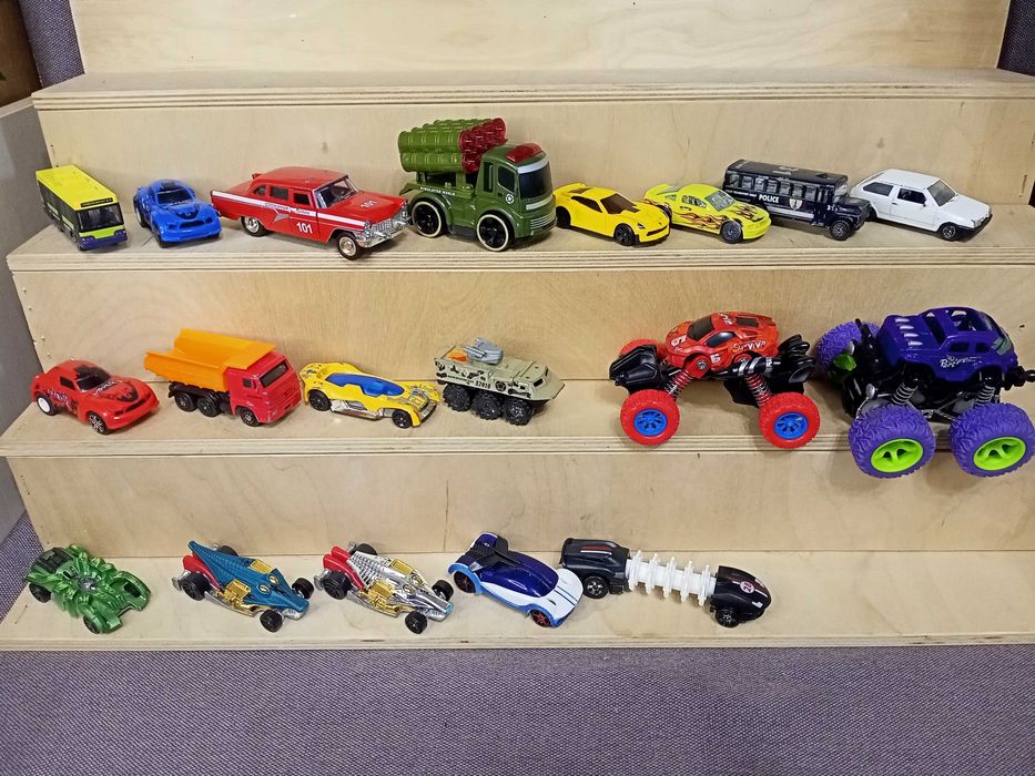 Модельки различных машин