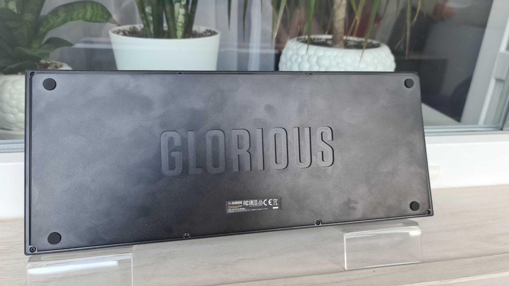 Кастомная механическая клавиатура GMMK Pro (Barebone) Черные/Серебро