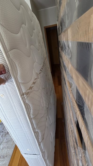 Colchão Molaflex 195×160 + estrado ( novo )