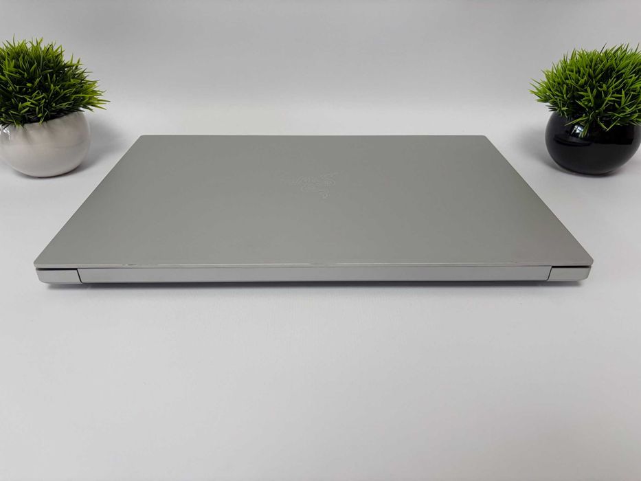 Ноутбук Razer Blade 15 i7-10750H / rtx 2070 max-q 8gb / 16gb ddr4 / 512gb ssd / 15’6 4K UHD OLED Samsung