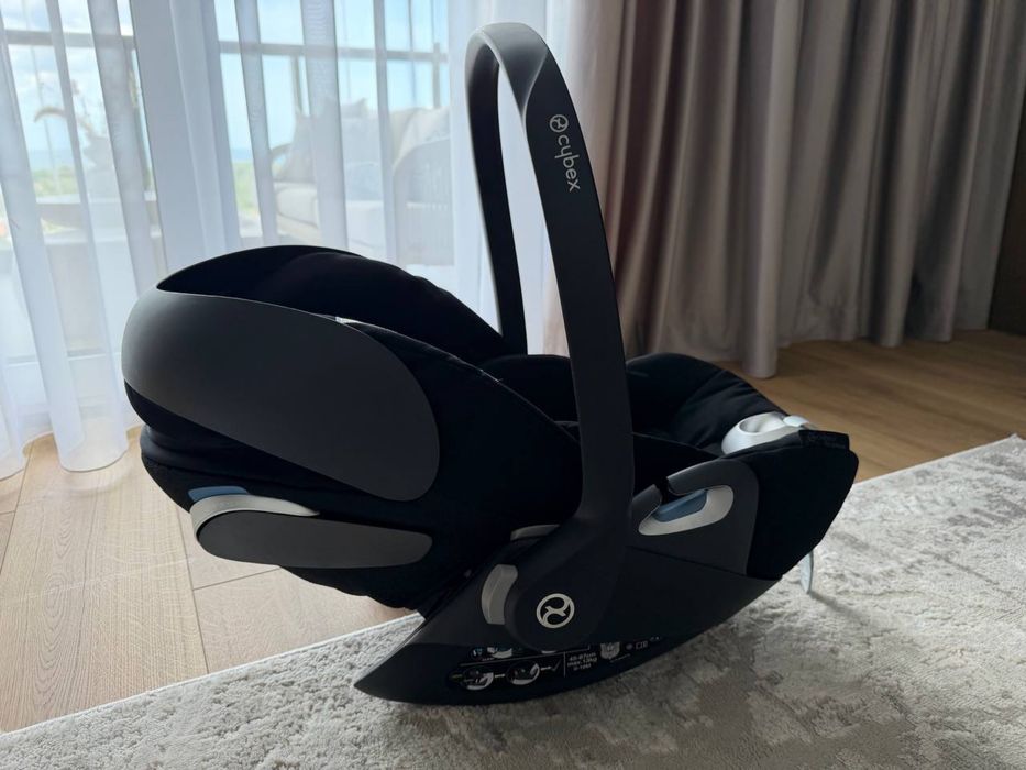 Cybex Cloud T i-Size Plus