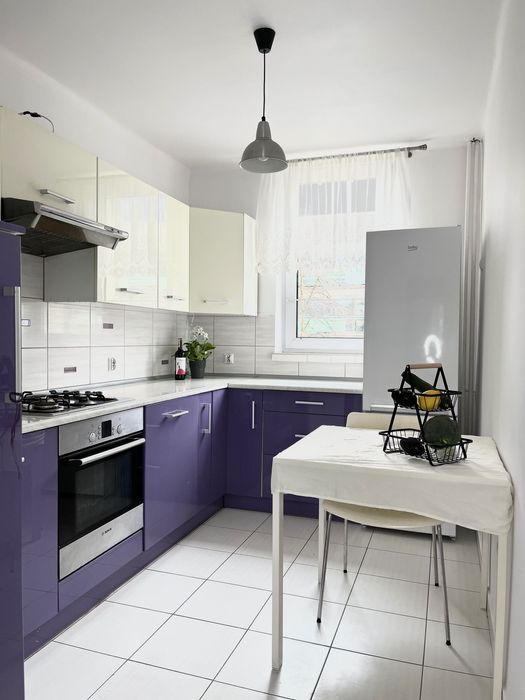 Odnowione mieszkanie z dużym salonem i balkonem - sprzedaż Chełmek