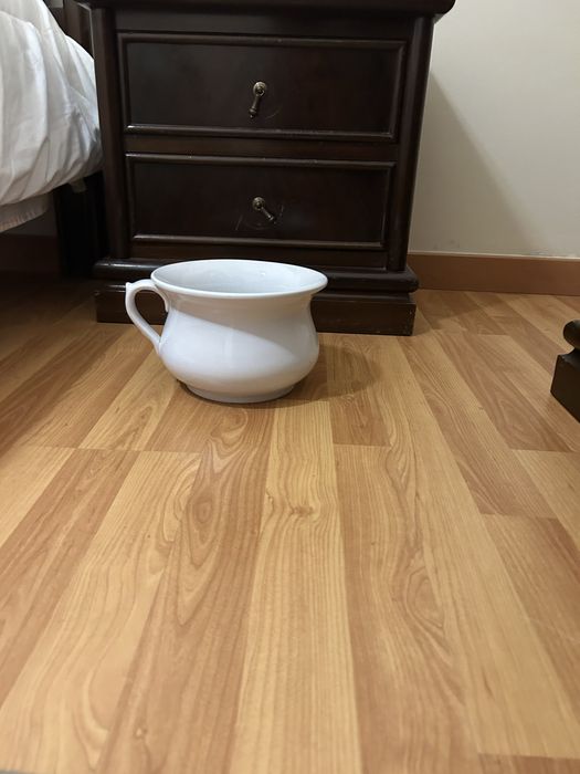 Bacio / penico de louça