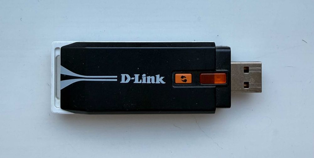 Wi-Fi адаптер 300 Мб USB D-Link DWA-140