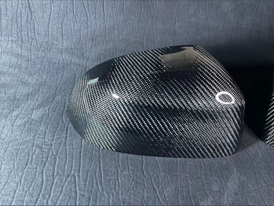 BMW x5f15 карбонові накладки зеркал
