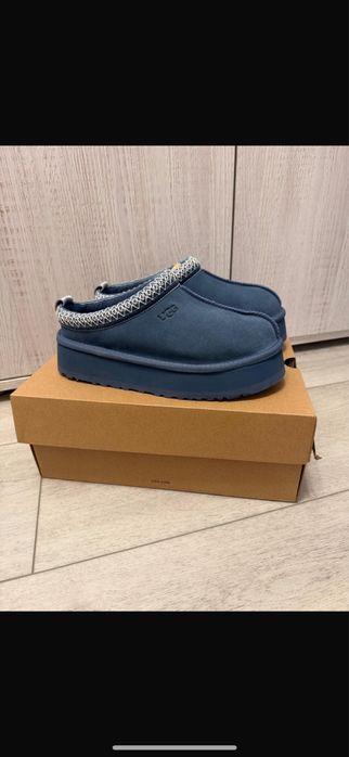 Buty UGG granatowe