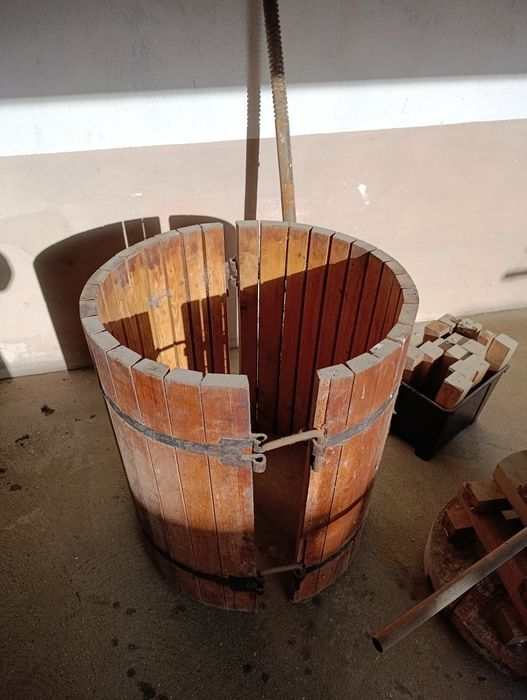 Prensa espremedor uvas