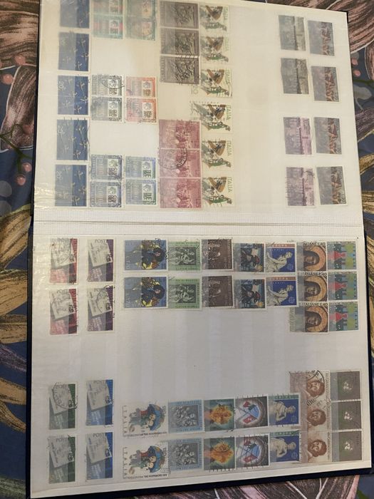 Альбом  марки італія близько 500 шт