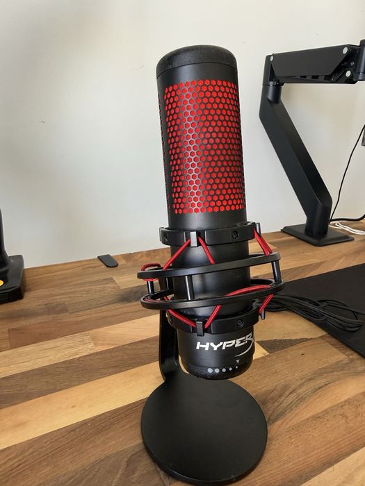 HyperX QuadCast USB Microphone HX-MICQC-BK com Cabo Original