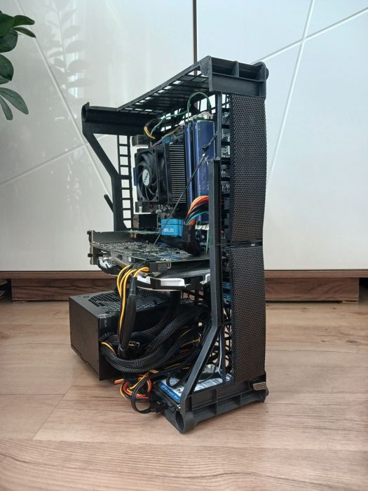 Komputer AMD FX 6300 GTX 1060 Ram 16Gb SSD 700W