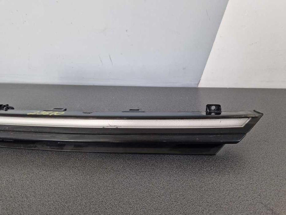 Volkswagen Golf VIII 8 5H0 19r.- Halogen Led Lewy Przód