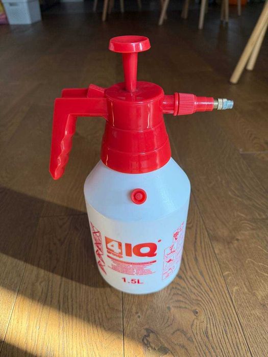 Opryskiwacz ciśnieniowy ręczny - 1,5l
