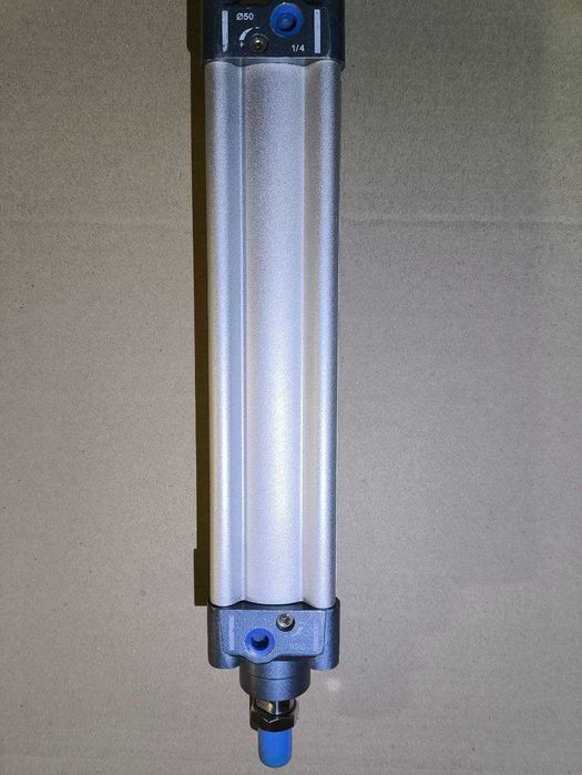 Пневматический цилиндр, пневмоцилиндр 50х200мм