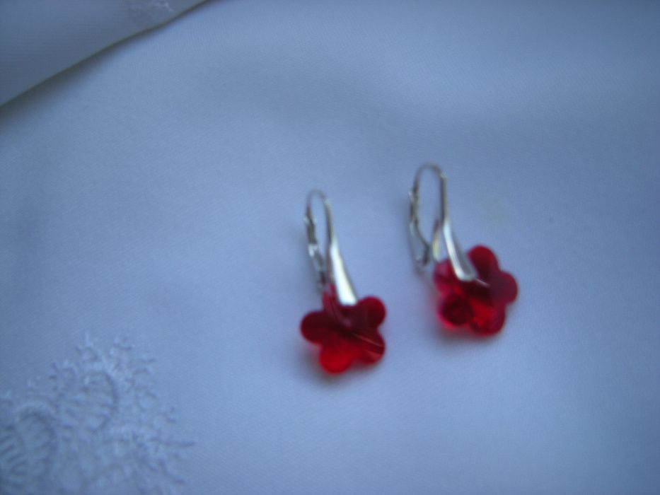 kolczyki 2.5cm czerwone kwiatuszki 12mm Swarovski