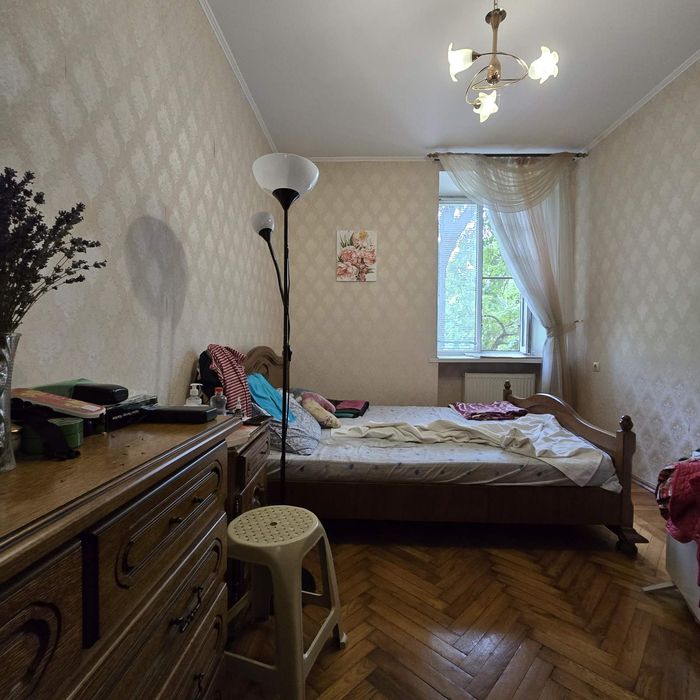 Продаю 2 кім квартиру Молодогвардійська  - проспект Богоявленский , " сталінка ",  Двоконтурний газовий котел