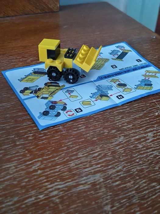 Конструктор лего екскаватор