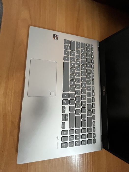 Продам ноутбук Asus M509D