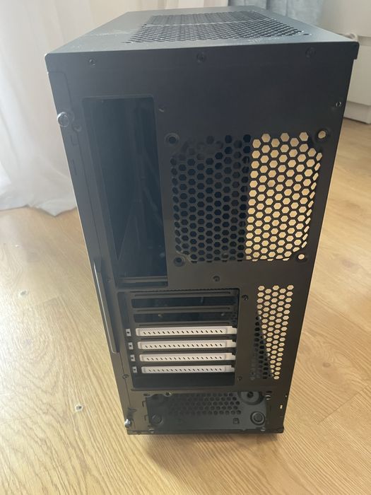 Fractal Design Core 2500 obudowa ATX