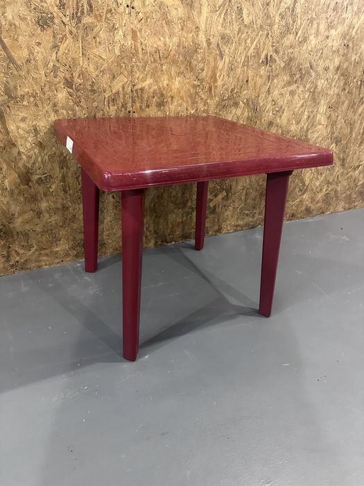 Стіл пластиковий розбірний