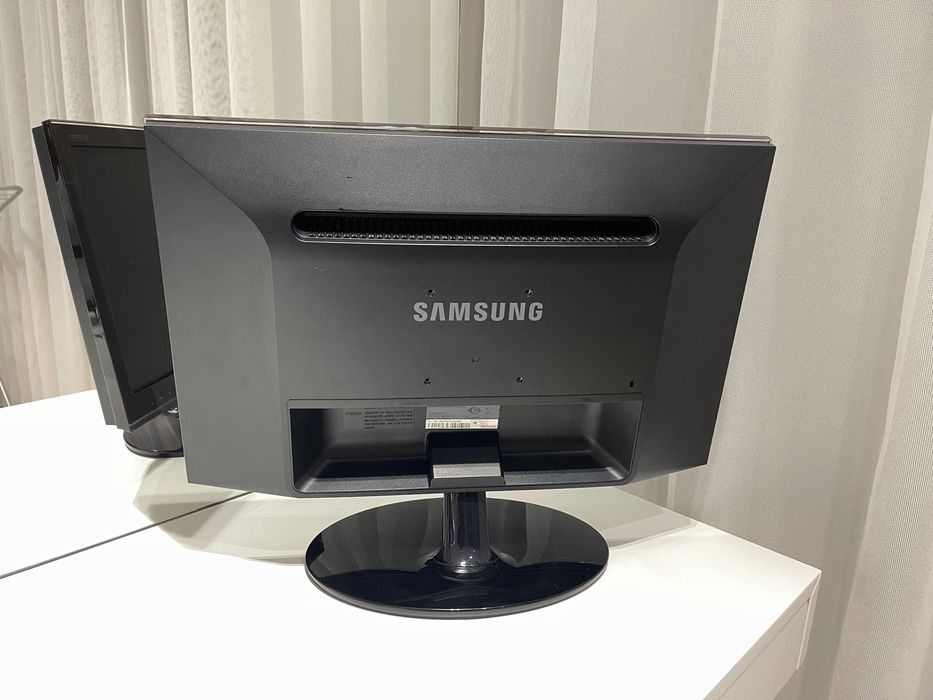 Монітор екран samsung syncmaster p2050
