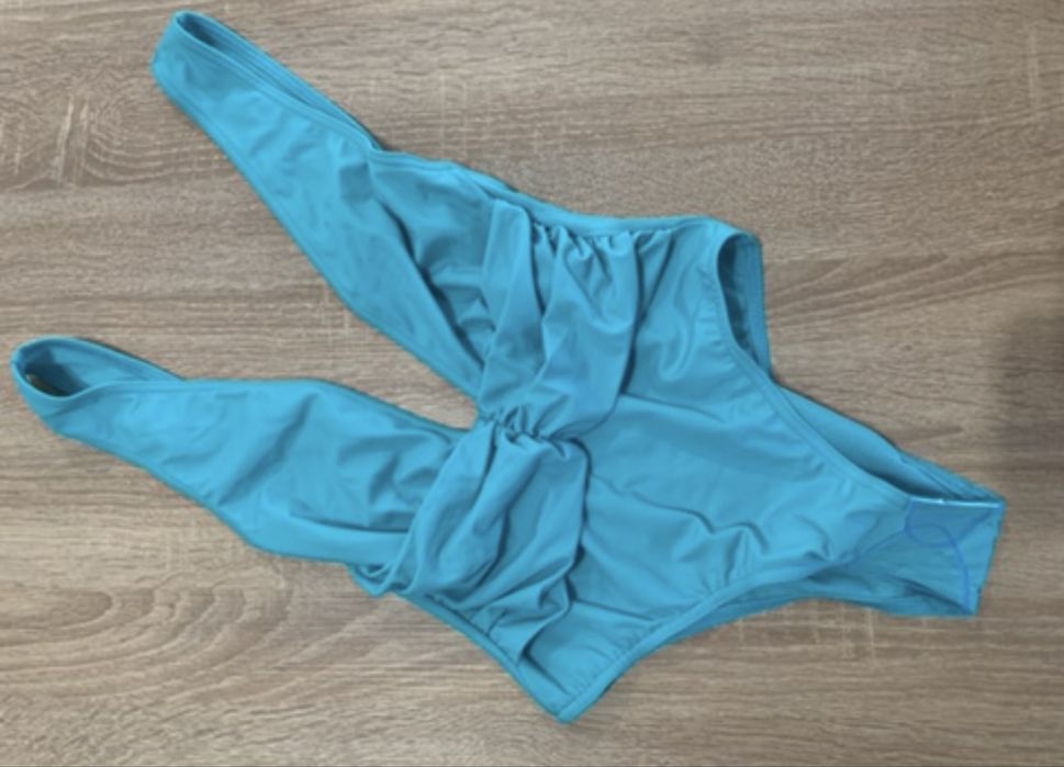 Ubrania nowe z metkami