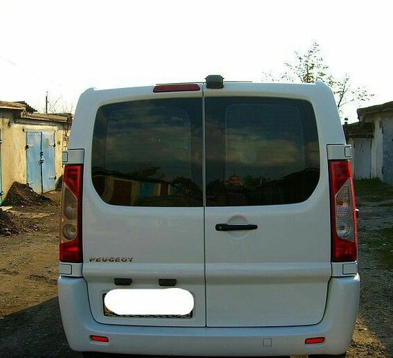 Новое стекло заднее Peugeot Expert Пежо Експерт