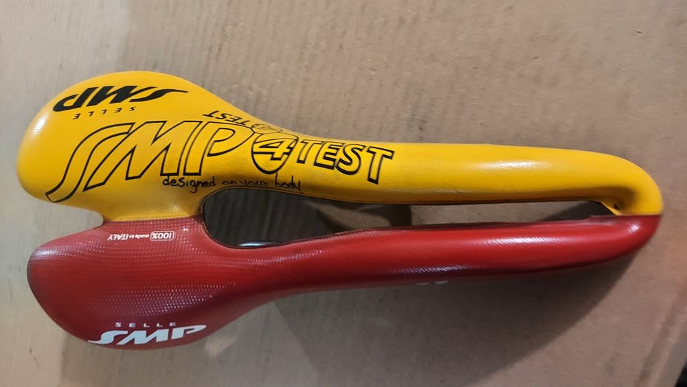 Selins  SMP 4 teste e TT Selle Italia T3 novo