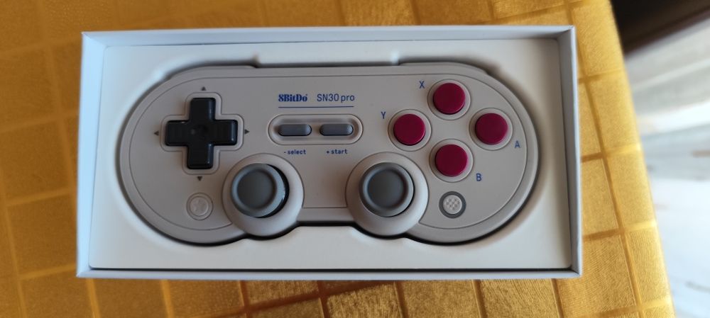 8bitdo SN30 Pro comando