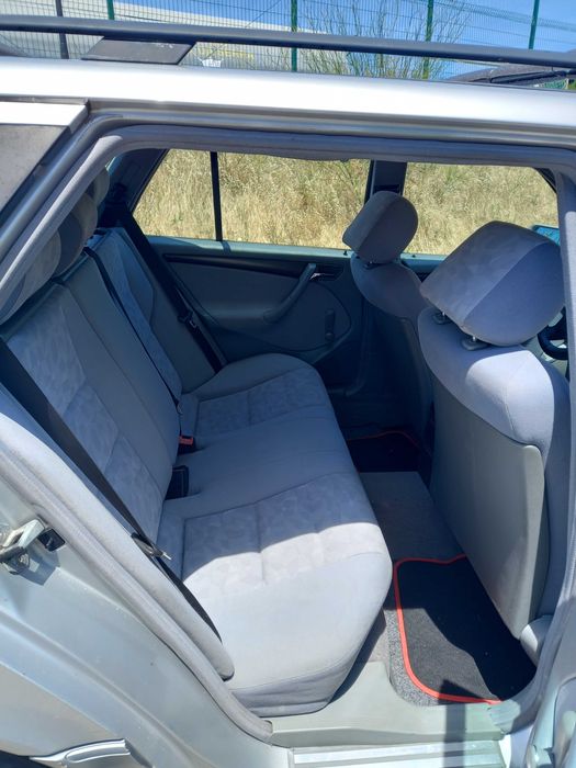 Carrinha Mercedes 220D Ano 2002