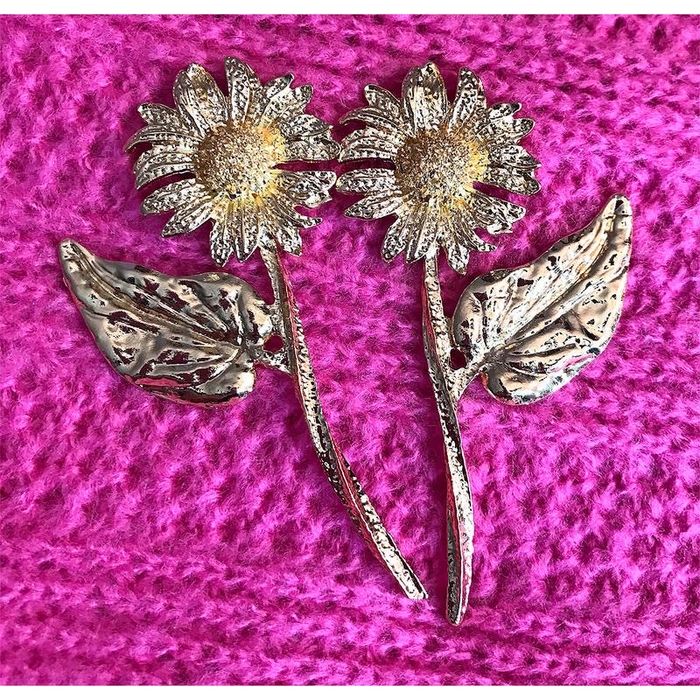 Серьги, серёжки цветок,цветочки,цветы,золотые серёжки гвоздики