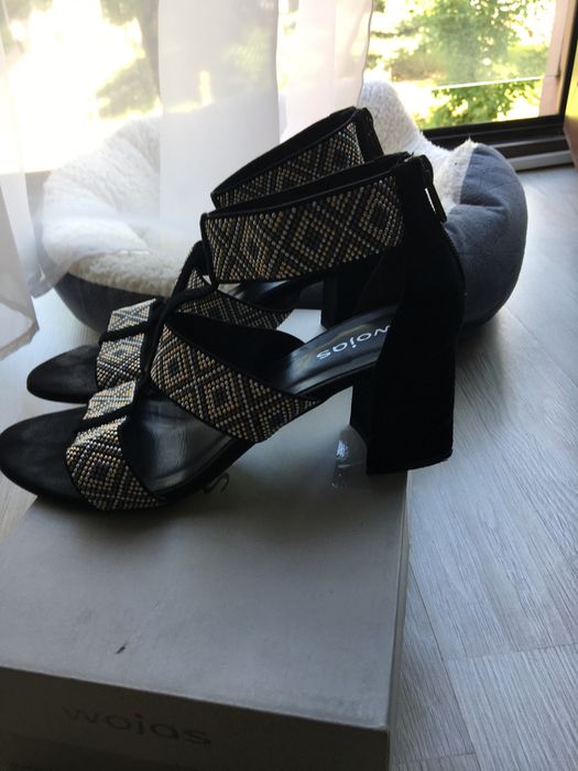 WOJAS Buty damskie na obcasie roz 39