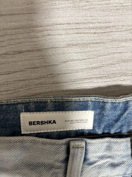 Джинси baggy Bershka