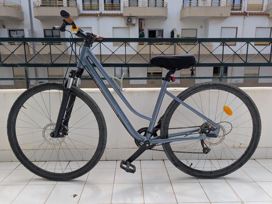 Bicicleta Híbrida / Trekking Decathlon Riverside 500 - Quadro Baixo - Roda 28