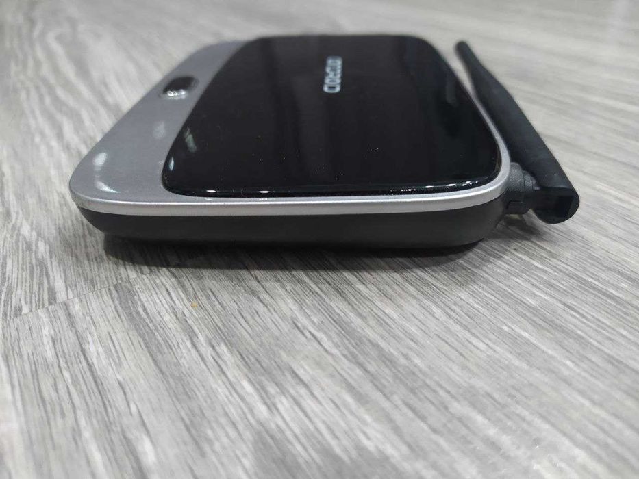 Андроид приставка для ТВ Android TV Box CS918 Q7 Smart TV 2/8Gb